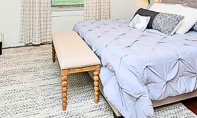 Herron Morton House | Spacious Family-Friendly Downtown Oasis ~ Hot Tub!