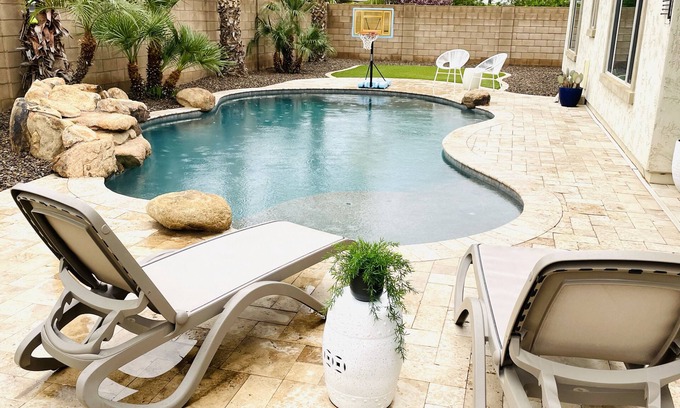 Queen Creek House | Spacious Family Oasis - 4+ bedroom -Beautifully Clean - Pool