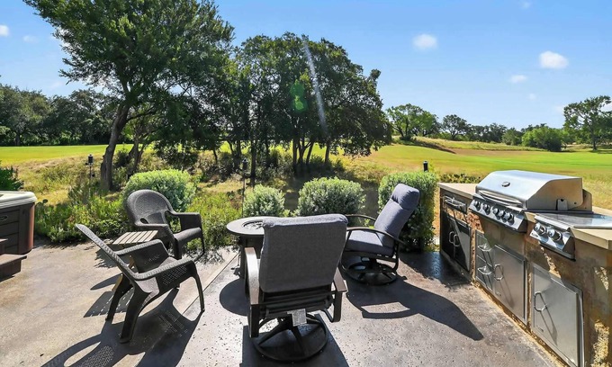 Horseshoe Bay West House | Spacious Hideout w/Casita, Hot Tub & Games