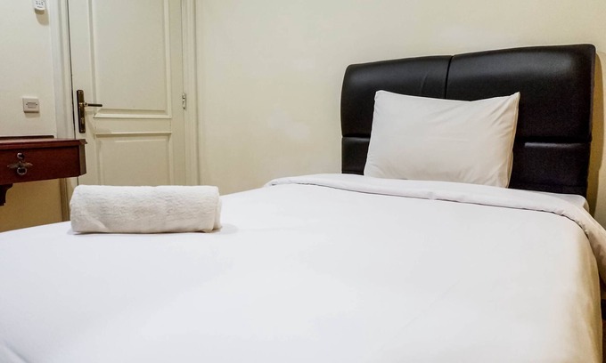 Suko Manunggal Apartment | Spacious High Floor 2BR at Taman Beverly Apartment