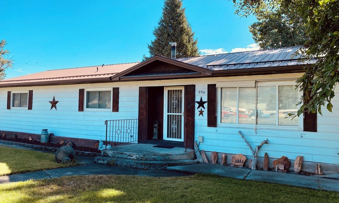 Circleville House | Spacious home in the heart of Utah’s National Parks and the Paiute ATV Trail