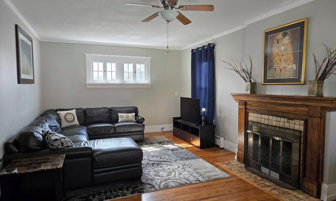 Baldwinsville House | Spacious home in the heart of Baldwinsville, NY