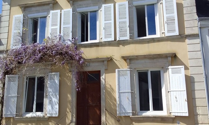 Rouesse-Vasse Cottage | Spacious home with park and WIFI, near Le Mans