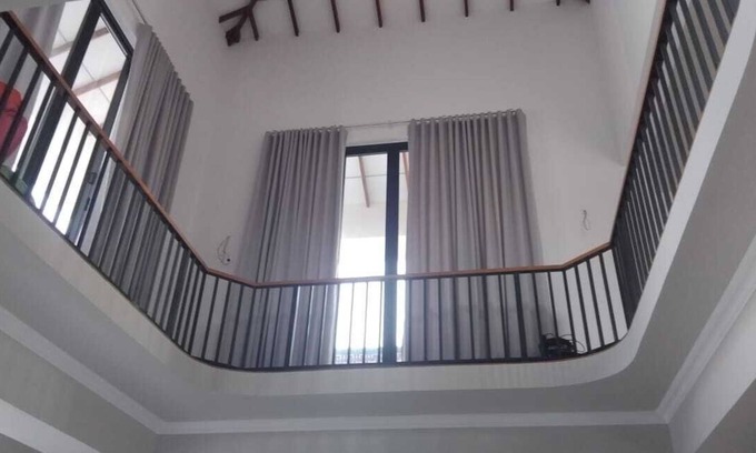 Wattala House | Spacious house,1 bedroom to rent. Ensuite, with AC, WiFi in charming Ragama