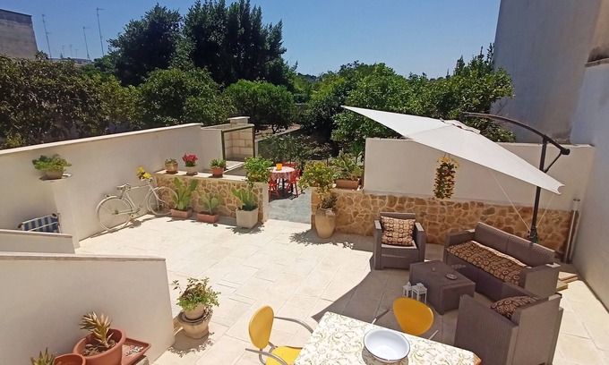 Borgagne House | Spacious house in a quiet hamlet near the sea: 2bedrooms, 2bathrooms and garden
