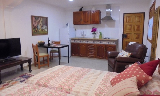 Los Olivos House | SPACIOUS HOUSE IN THE FIELD: Ada´s House 2