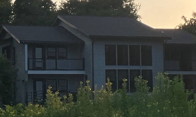 Quonochontaug House | Spacious house on saltwater pond in Charlestown,RI.