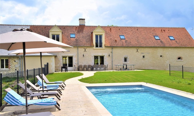 Chemery House | Spacious house, private pool, 10 to 19 p.