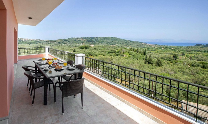 Argyrades House | Spacious House with extraordinary view in Corfu