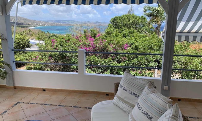 Le Diamant Cottage | Spacious housing facing the Diamant bay with beach 150m