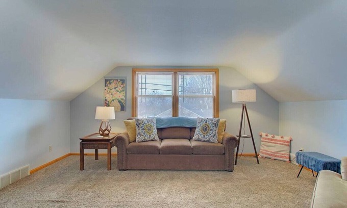 North Canton Apartment | Spacious King Suite near Hall of Fame/Hwy/Airport