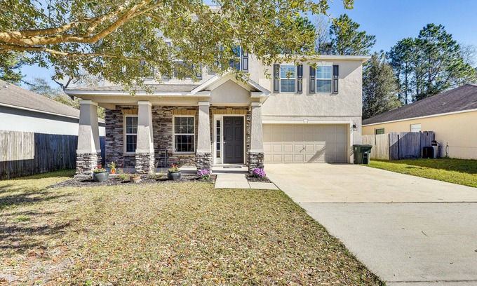 Kingsland House | Spacious Kingsland Vacation Rental w/ Private Yard