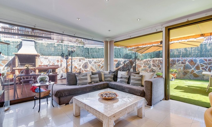 Maspalomas Villa | Spacious Libelula Deluxe Bungalow with private access in Playa del Inglés