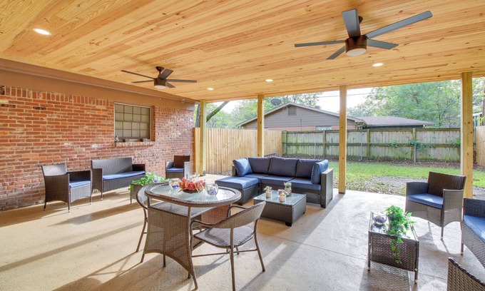 Little Rock Cottage | Spacious Little Rock Home w/Patio - 9 Mi to Dtwn!