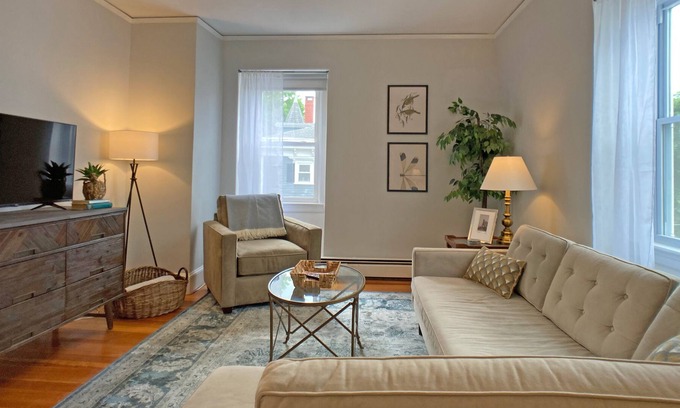 Providence Apartment | Spacious, lovely apartment on the East Side near Brown