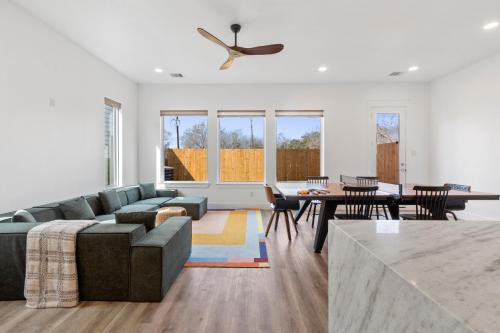 Garden Oaks House | Spacious, modern home with loft, 15 minutes from Downtown Houston