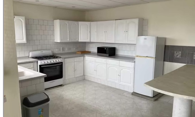 Belair Apartment | Spacious Open Plan 4 Bedroom Apartment