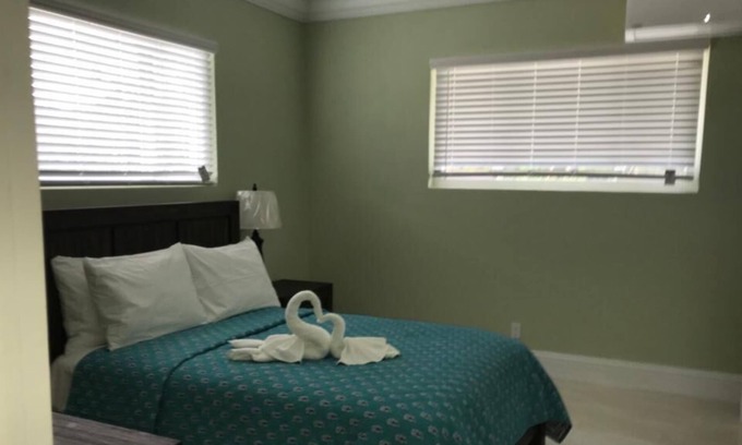 Nicholls Town Apartment | Spacious, Peaceful 2 bedrooms 2 baths apartment