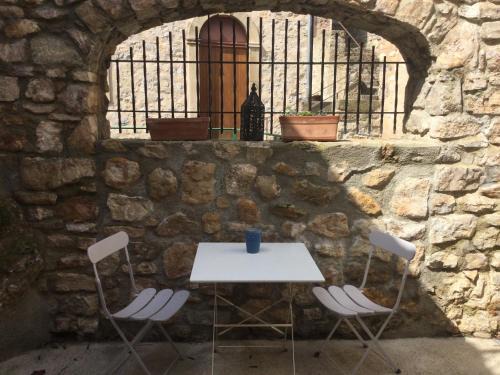 Dernacueillette House | Spacious Pied à Terre with courtyard garden