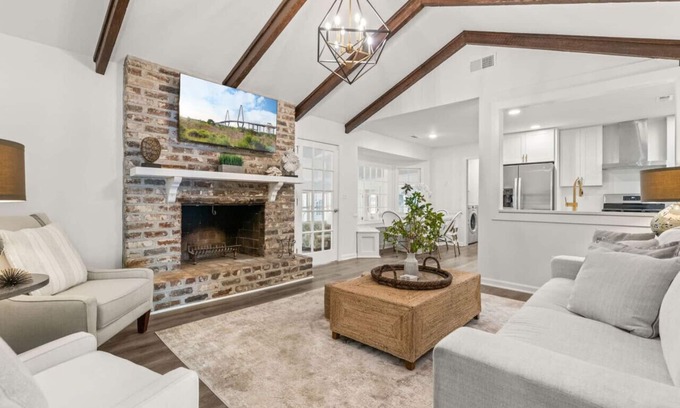 Hanahan House | Spacious Retreat with Pool