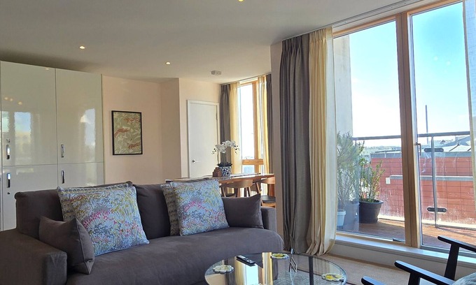 Brighton City Centre Apartment | Spacious seaside apartment with terrace, Kemptown