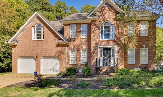 Smithfield House | Spacious Smithfield Home w/ Screened Porch & Yard!