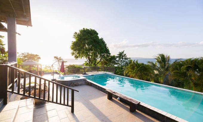 Torio House | Spacious studio with ocean view | Beachfront Boutique Hotel | pool & restaurant