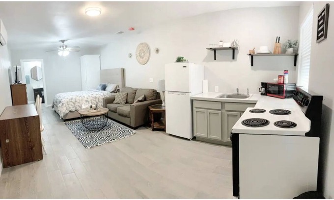 Orange Apartment | Spacious studio Duplex.