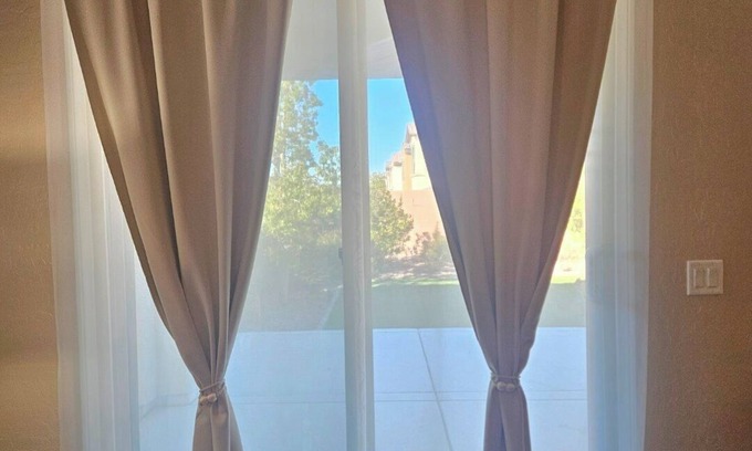 Providence Apartment | Spacious studio in fabulous Las Vegas with WiFi, AC