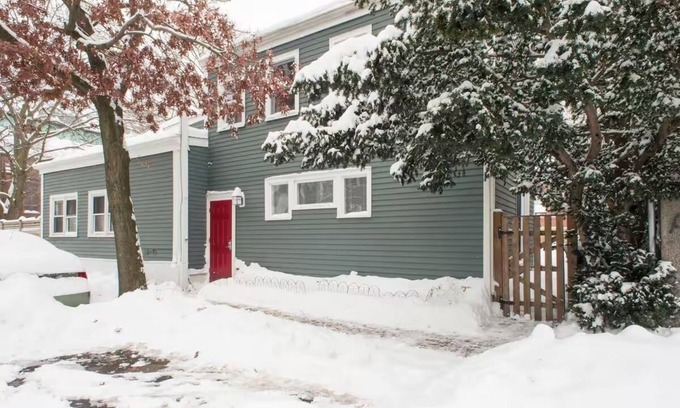 The Port Apartment | Spacious Studio near MIT and Harvard