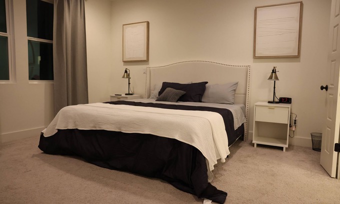 McNeil House | Spacious & Stylish Room with Private Bath – Perfect Location!
