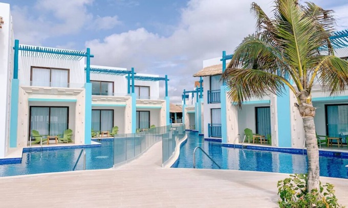 Puerto Morelos Apartment | Spacious Suite w/King Bed, Rainforest Shower, & Balcony ALL-INCLUSIVE