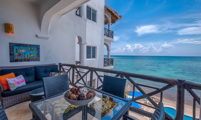 Akumal Condo | Spacious Third-Floor Beachfront Condo with Pool