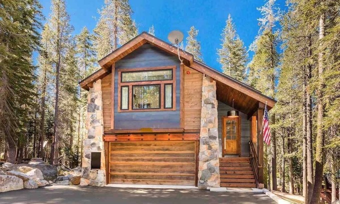 Soda Springs House | Spacious Three-level Home near Sugarbowl