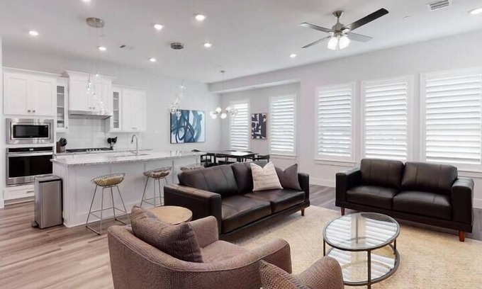 The Colony House | Spacious townhouse w/attached garage