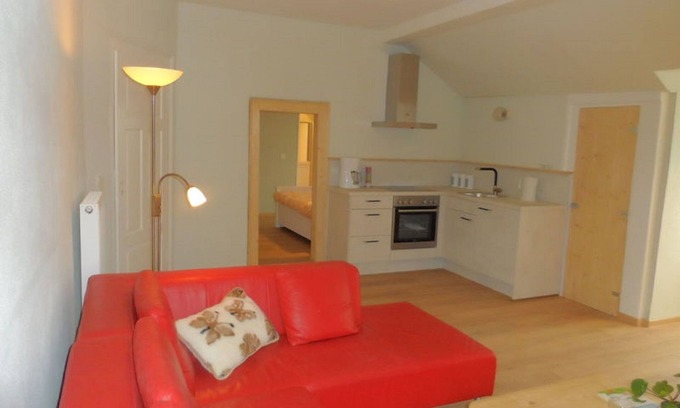 Roßdorf Apartment | Spacious vacation apartment (50 sqm) for up to 2 people with TV