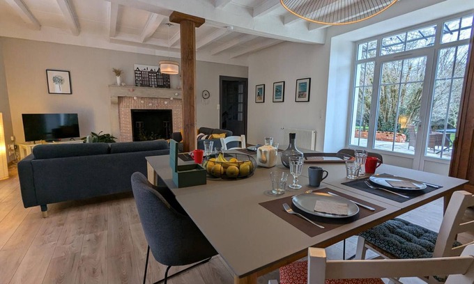 Saint-Claud Cottage | Spacious villa with private garden, pets allowed