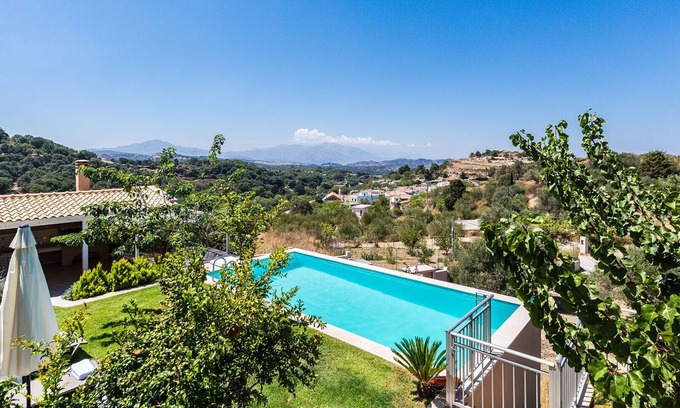 Kare Villa | Spacious villa with full privacy & nature views!