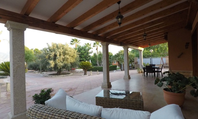 Librilla Villa | Spacious villa with pool and sports court