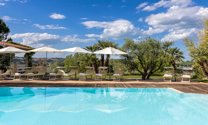 Ostra Villa | Spacious villa with pool and tennis court, just 15 minutes from the sea