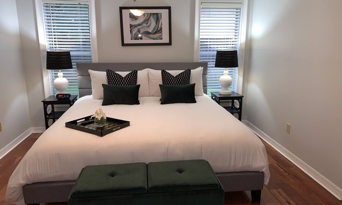 Seffner Community Alliance House | Spacious warm home with 2 parking on driveway and near multiples attractions.