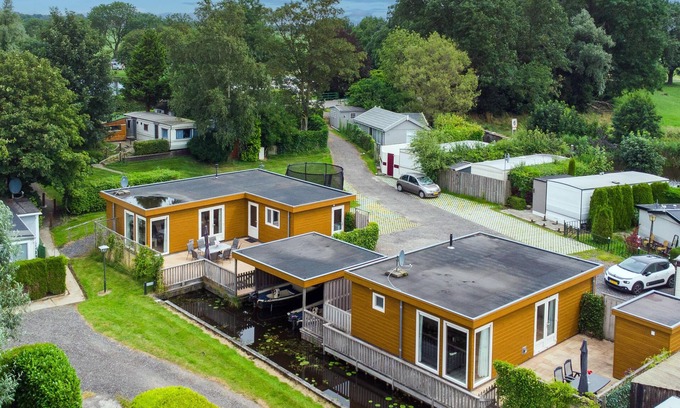 Bantega Ski Chalet | Spacious waterfront chalet including a sloop