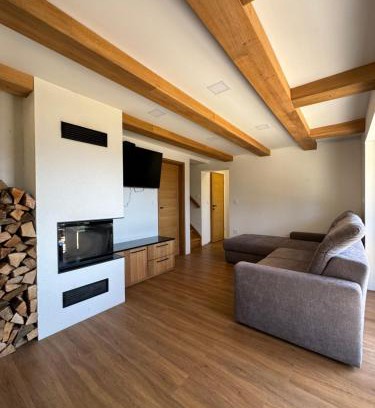 Jesenice House | Špan Cottage