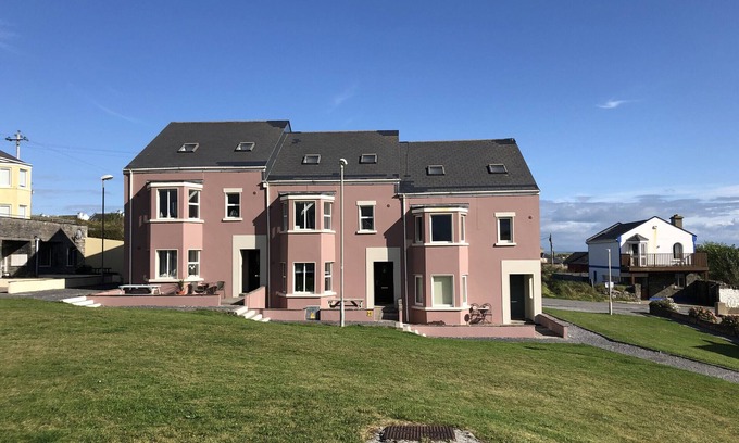 Kilkee House | Spanish Cove Holiday Home No.D4 (Sleeps 5)