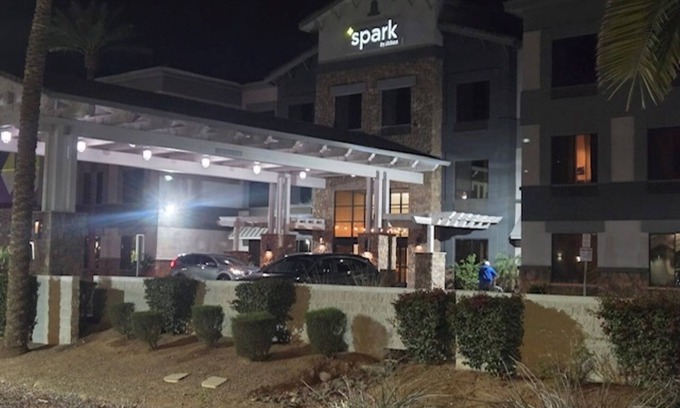 Gilbert Hotel | Spark by Hilton Phoenix East Mesa