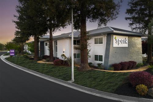 North San Jose Hotel | Spark by Hilton San Jose Airport