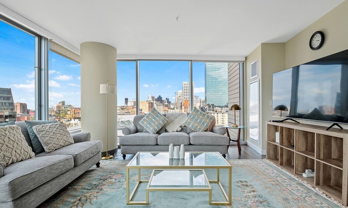Back Bay Apartment | Sparkling 2BR/2BA in Back Bay