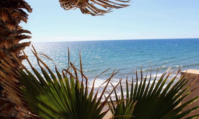Playa del Aguila Apartment | Special Offer Apartment with pool and ocean view