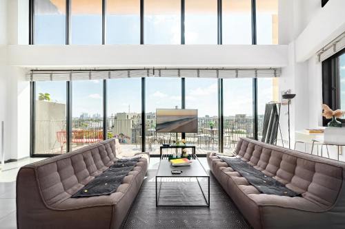 American Colony Apartment | Specelter Views with a Pool Neve Tesedek