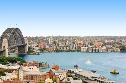 The Rocks Apartment | Spectacular Apartment with Harbour Bridge Views